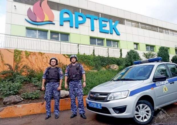 Крымские Росгвардейцы обеспечили общественную безопасность в период проведения международной смены в детском центре «Артек»