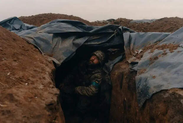 Рогов: Порядка 700 украинских военных попало в окружение южнее Курахово