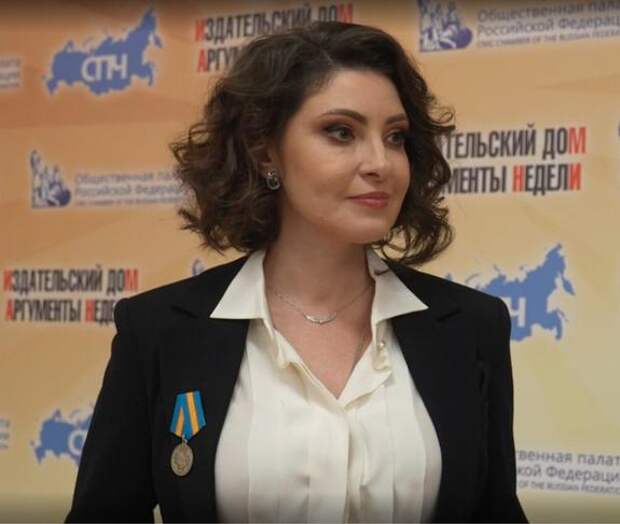 Актриса Анастасия Макеева семь раз посетила передовую фронта