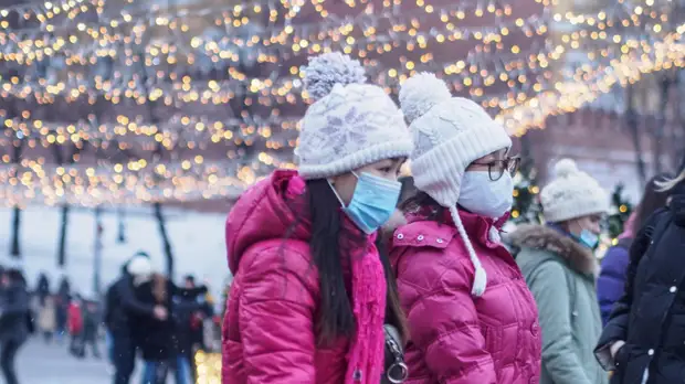 Иммунолог Крючков дал прогноз стабилизации ситуации с COVID-19