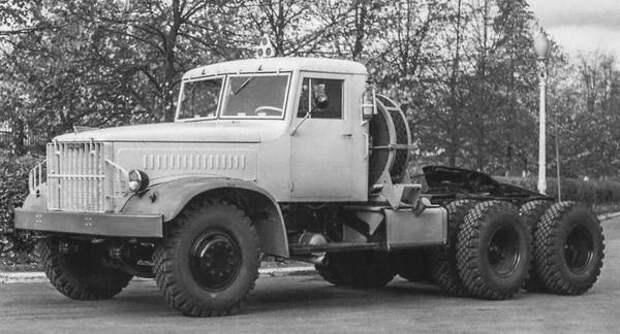 Советский грузовик КРаЗ-258