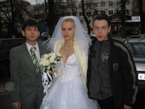 …хоть на свадьбе.