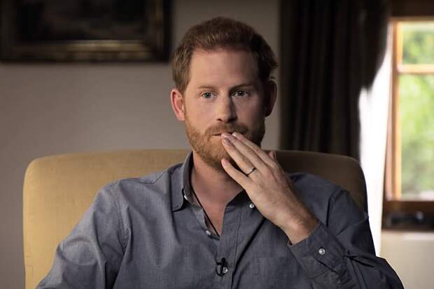 Источник во дворце раскрыл причину ссоры принца Гарри с семьёй