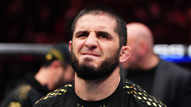 Махачев рассказал, при каком условии может подраться с Топурией