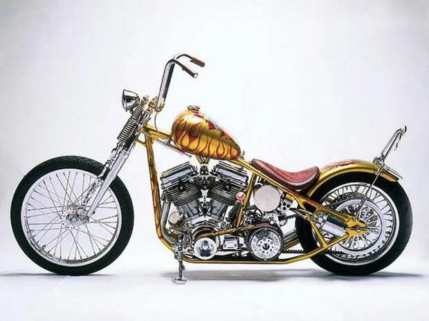 Indian Larry. Классическая кастомная мастерская из Бруклина, делает заказные мотоциклы в единственном экземпляре (в основном – чопперы). На снимке – Indian Larry Daddy O (2003).