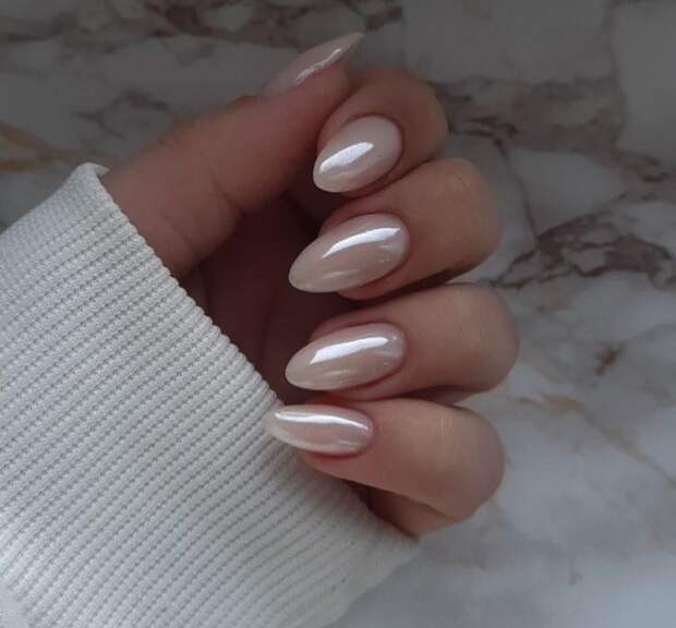 Денежный маникюр на декабрь 2025