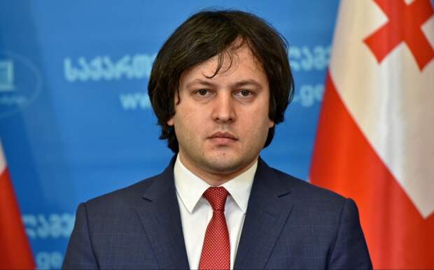 Кобахидзе заявил, что еврокомиссар припугнул его примером покушения на Фицо