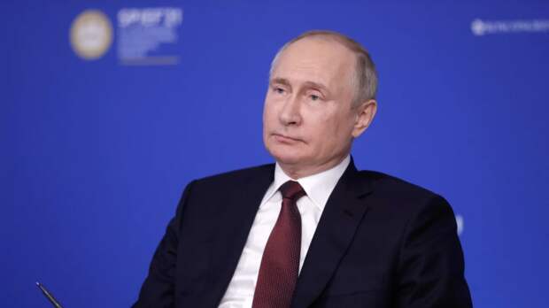 В Санкт-Петербурге началась пленарная сессия ПМЭФ с участием Путина