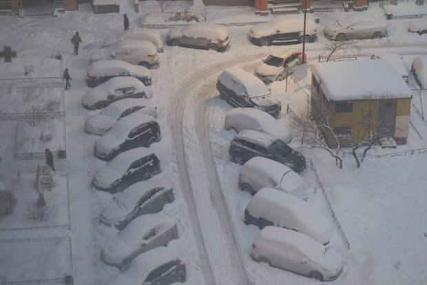 Владельцы машин смогут избежать платной эвакуации при помехе уборке снега