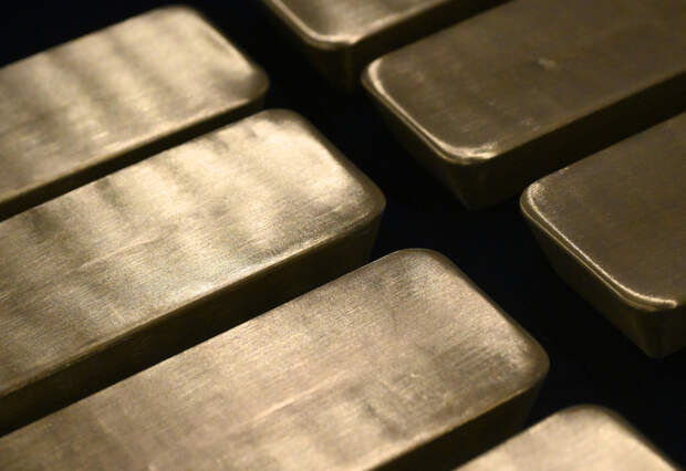 Цены на ключевые драгметаллы перешли к росту из-за войны в Иране