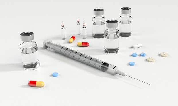 В Петербурге тестируют отечественную вакцину от оспы для подростков