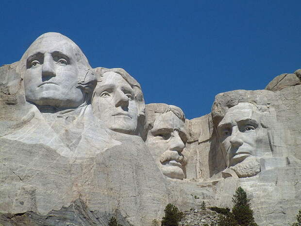800px-Mount_Rushmore_National_Memorial (700x525, 78Kb)