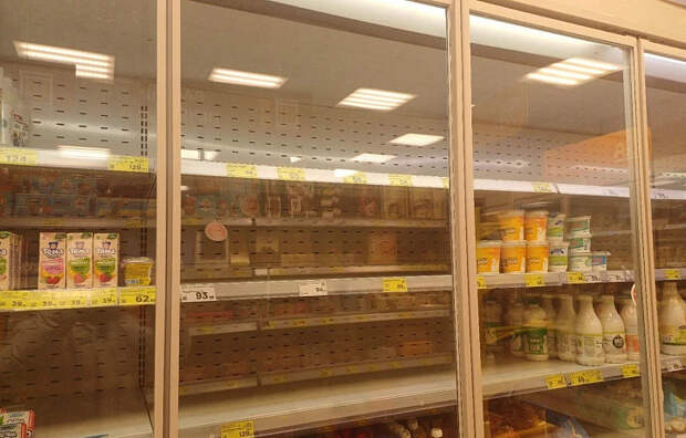 Тульские власти называют перебои с хлебом и молоком точечными и связывают их со снегопадом