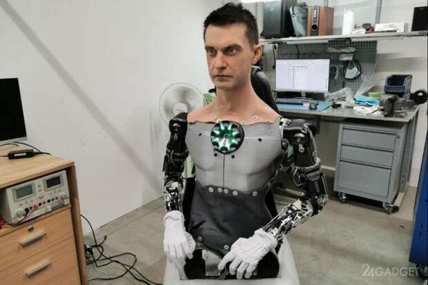 В супермаркетах и музея России появятся человекообразные роботы