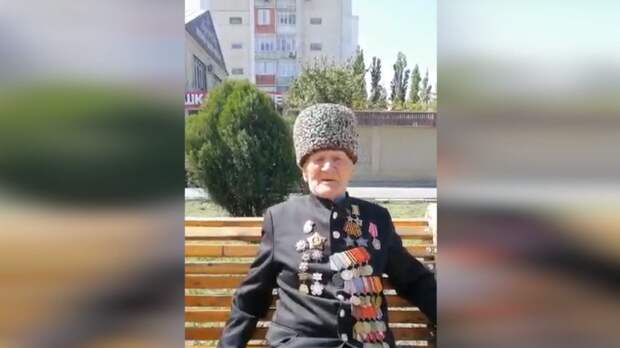 Столетнему ветерану ВОВ из Дагестана присвоили звание Героя России