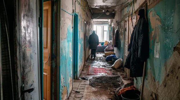 Юрист Моисеев рассказал о штрафах за коляски и велосипеды в подъезде