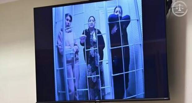 Переоформляли квартиры на себя: в Краснодаре осуждена группа мошенниц, наживавшихся на одиноких пожилых людях