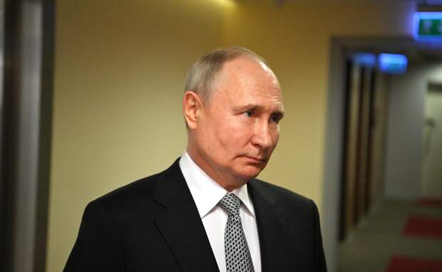 Песков анонсировал насыщенную рабочую неделю у Путина