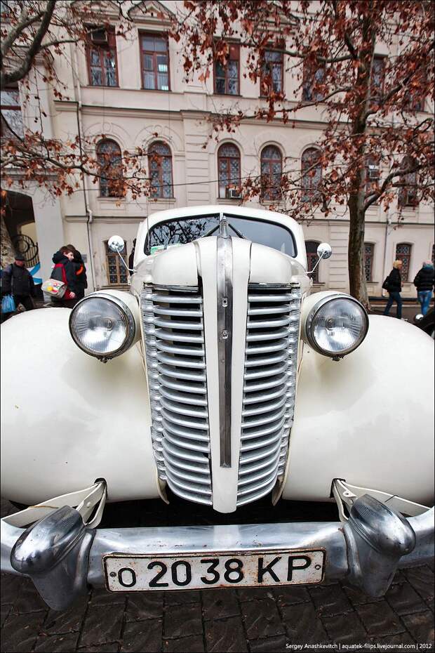 Автомобили, прошедшие сквозь время (31 фото)