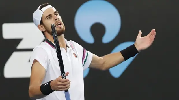 Хачанов проиграл Баутисте-Агуту в третьем круге Australian Open