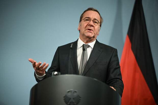 Писториус решил убедить Европу наращивать вооружения цитатой про задницу