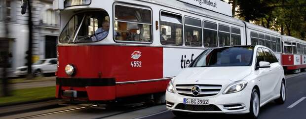 Mercedes В-Class трамвай