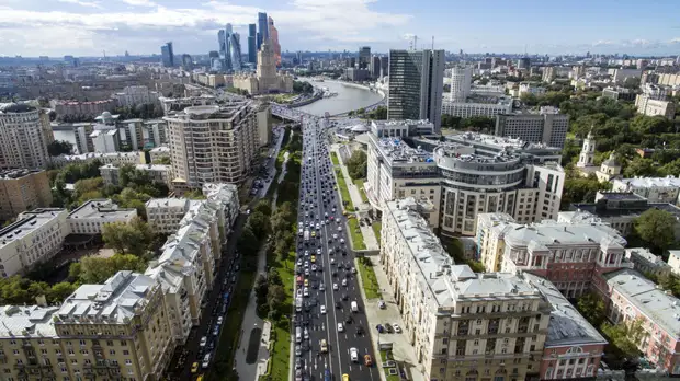 По картам и табличкам: тест RT о знаменитых улицах России