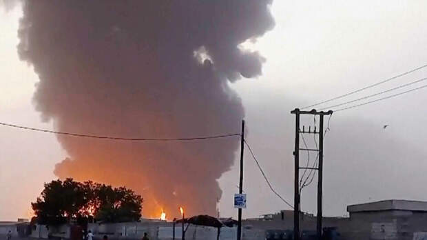 Саудовская Аравия нанесла удар по судам с военным грузом в порту Йемена