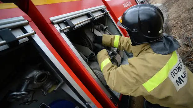 Пожар в здании бывшей гостиницы в Саратове локализован