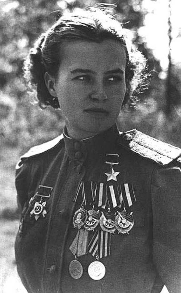 Герой Советского Союза Наталья Федоровна Меклин (Кравцова). Герой Советского Союза Наталья Федоровна Меклин (Кравцова).