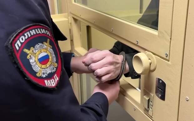 Плантация по выращиванию конопли принесла россиянину 145 килограммов наркотиков