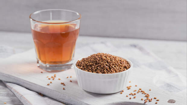 Гречишный чай: чем он полезен и как заваривать