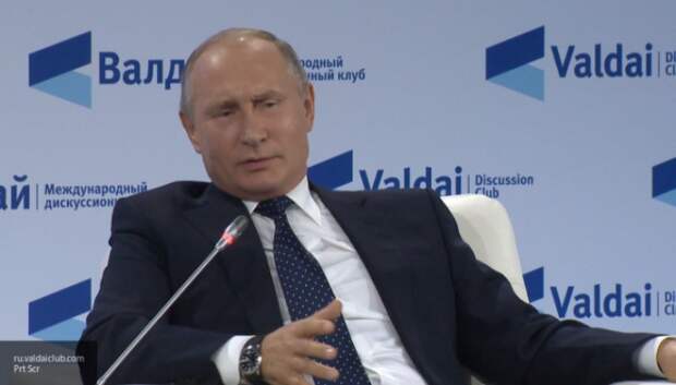 Путин заявил об отсутствии намерений отменять ответные меры на санкции Запада