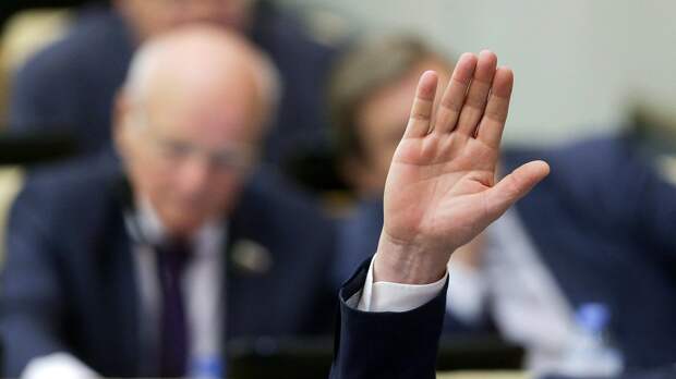 ГД дала участникам СВО преимущественное право остаться на работе при сокращении штата