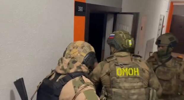 Шок! В Краснодаре штурмом взяли квартиру серийных мошенников: что известно о задержании