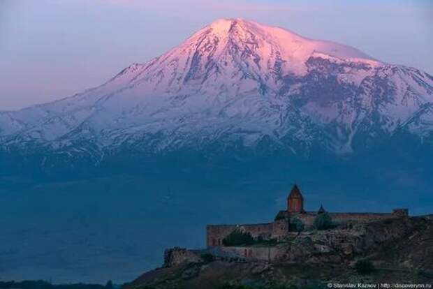 27. Гора Арарат монастырь хор Вирап. 