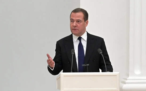 Медведев: сейчас отсутствует необходимость объявлять новую волну мобилизации