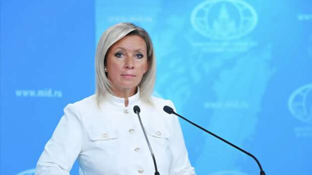 Захарова назвала глупостью слова Каллас об отказе Эстонии от 9 Мая