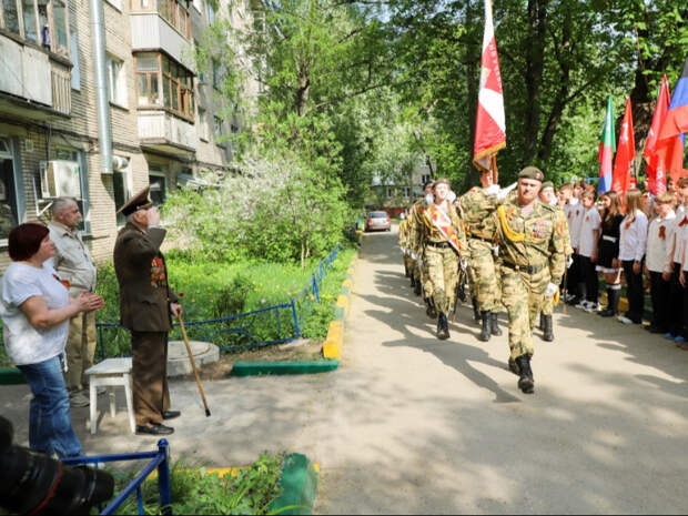 Акция "Парад у дома Ветерана" завершилась в Туле накануне Дня Победы