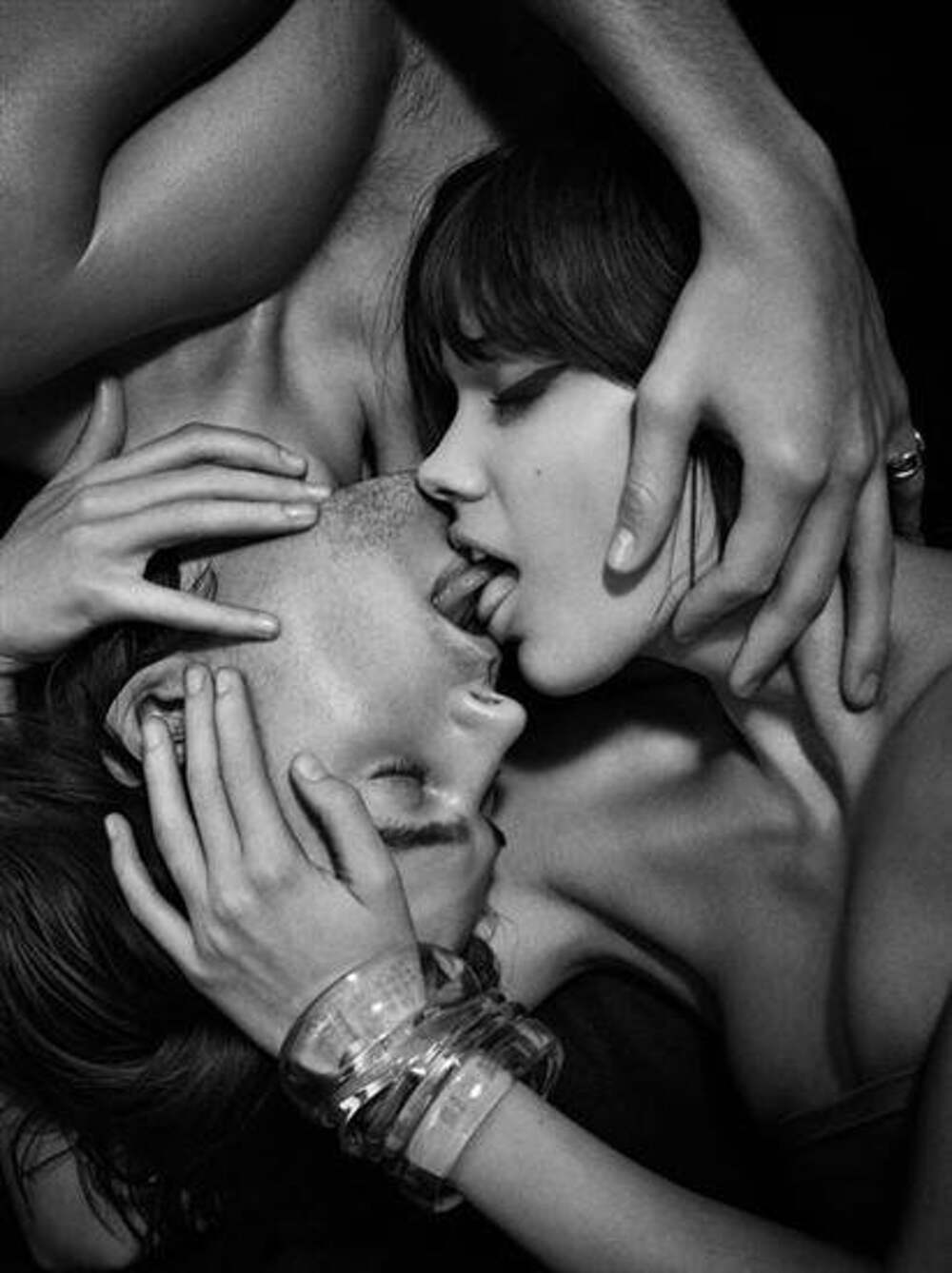 самые возбуждающие фотографии для женщин поцелуи