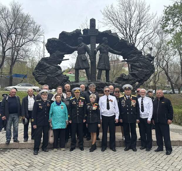Военные контрразведчики ТОФ провели митинг, посвящённый Дню Победы