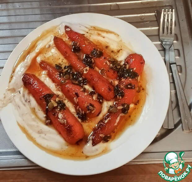 Морковь с харисой и лабне с манго