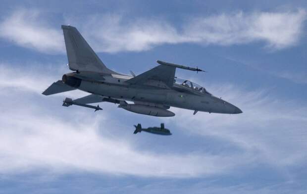 В России оценили дальность обещанных Киеву умных бомб JDAM