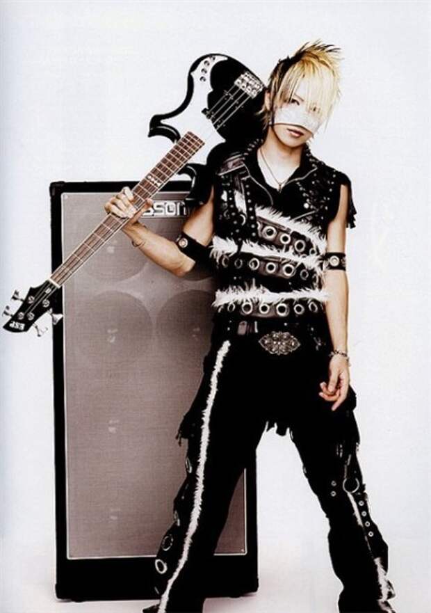 Басист рейта. Reita the gazette. рейта фариа.