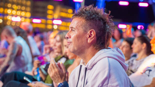 «Выпиваем и соблазняем»: как Губин заводил романы с фанатками на гастролях