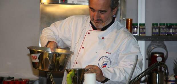 Шеф-повар парижского ресторана Costes Дидье Коли дал мастер-класс в Москве