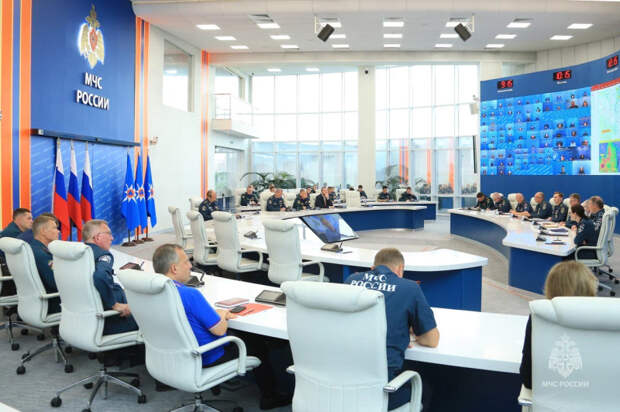 МЧС России: в летние месяцы в среднем на акваториях ежедневно гибнет около 30 человек