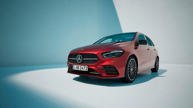 Mercedes-Benz представил обновленный компактвэн B-класса с улучшенными моторами