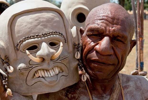 Грязевые люди Асаро мудмен (Папуа-Новая Гвинея) обычаи и традиции, папуа-новая гвинея, этнография