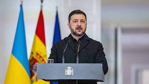 Зеленский пожаловался на США и Европу